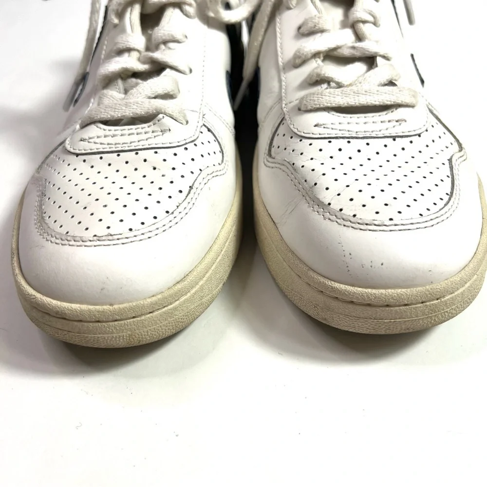 Veja V-10 Leather Sneakers Size 39 US 8 - Picture 7 of 14